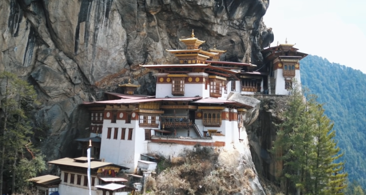 short and budget Bhutan tour 2024 and 2025
