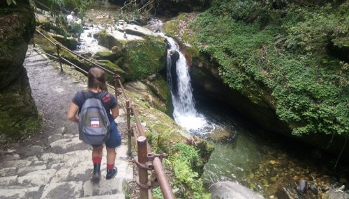 Waerfall-view-after-passing-Banthati-to-Ghorepani