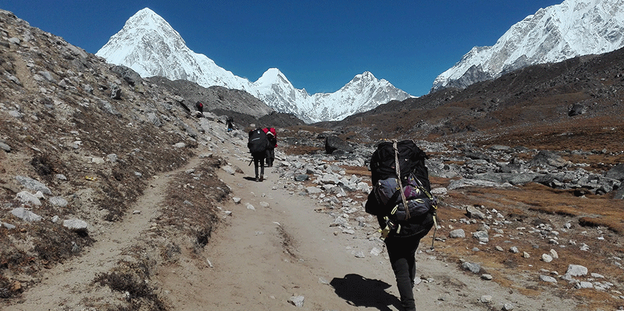 The Everest base camp trekking Distance