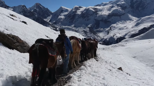 winter-time-on-annapurna-circuit-trek