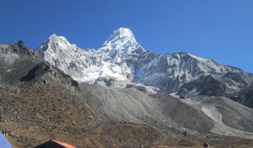 Trek to Ama dablam
