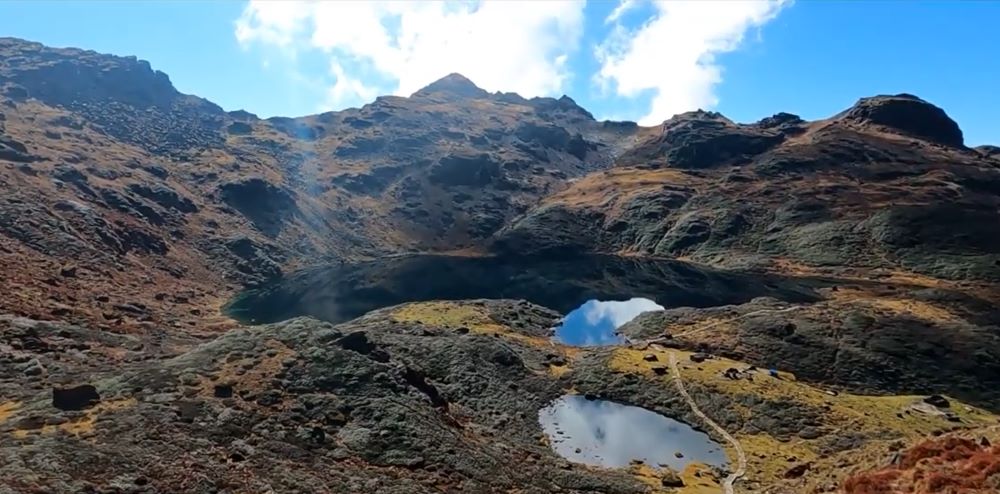 Trek to Makalu base camp