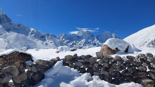Dingboche to Lobuche trail on the Everest Base Camp trek